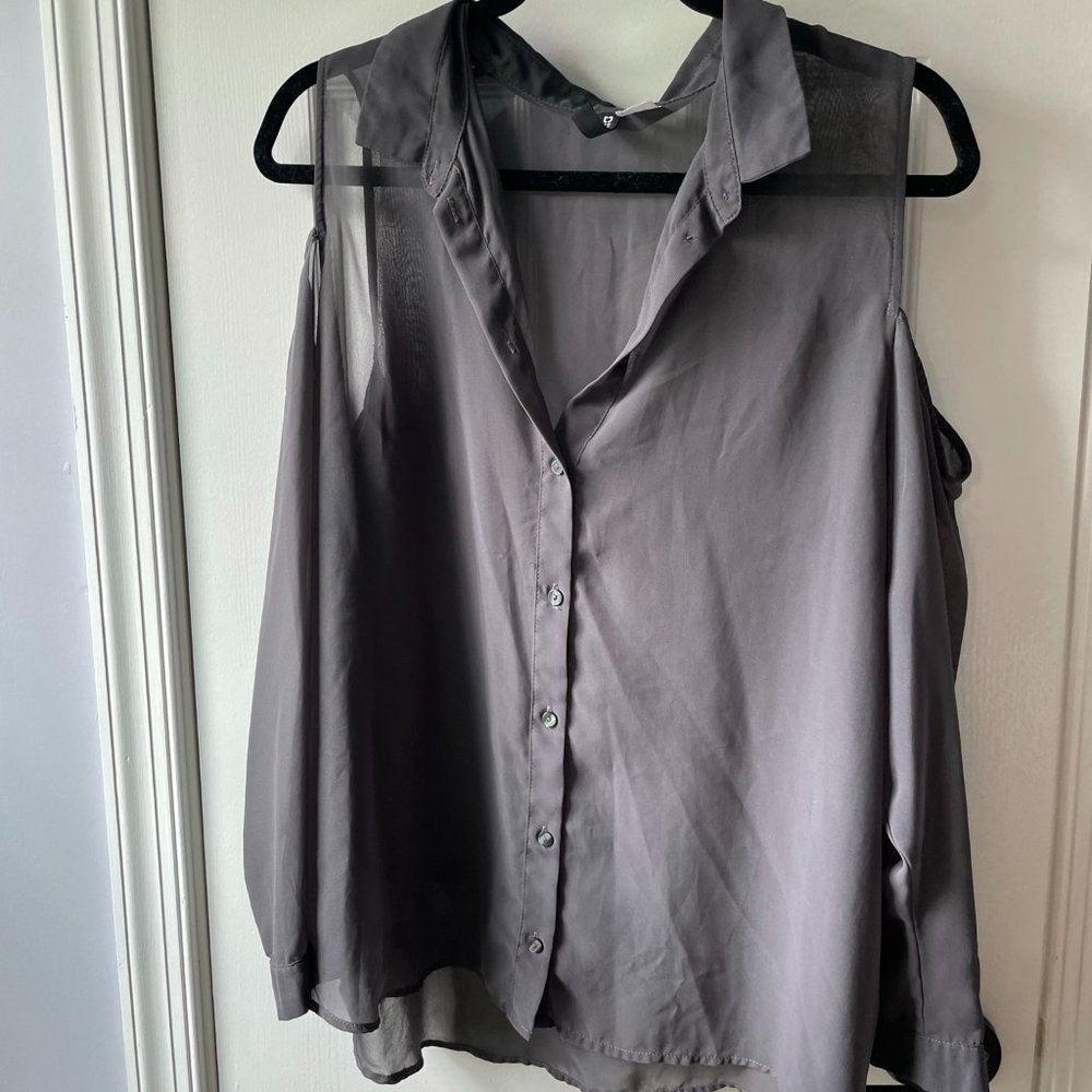 H&M Sheer Gray Divided Cold Shoulder Blouse - 10